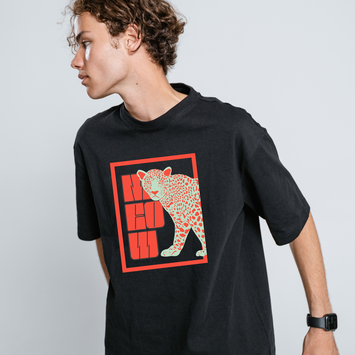 Oversized Standard-Leopard Graphic T-Shirt